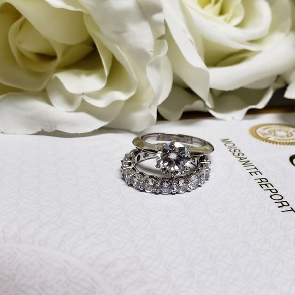 2 Carat Moissanite Wedding Rings Set With 925 Sterling Silver Band, D, VVS1 - Picture 5 of 7
